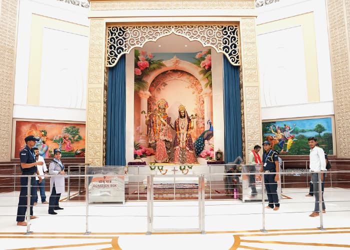 radha-rani-temple-in-vrindavan-chaar-dham