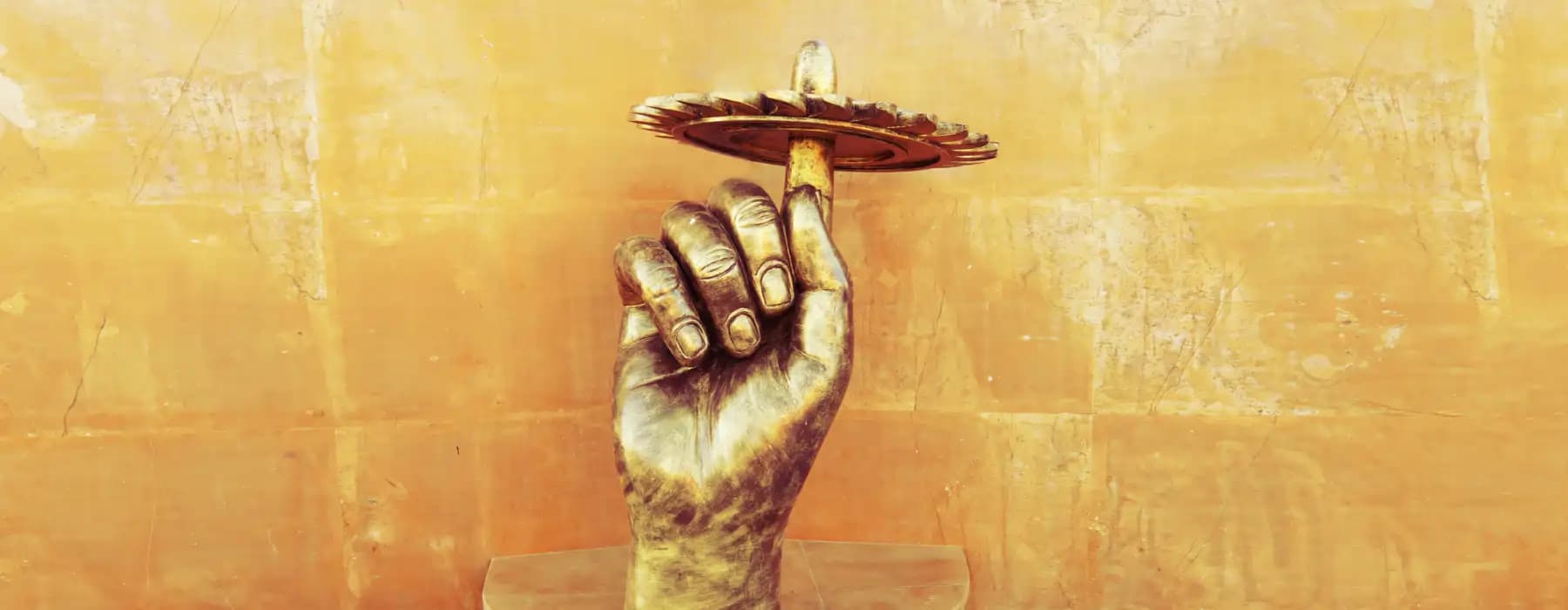   sudershan chakra at chaar dham temple vrindavan