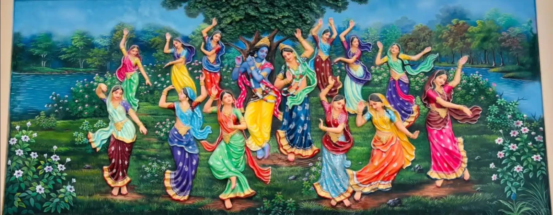   krishna raasleela at chaar dham temple vrindavan