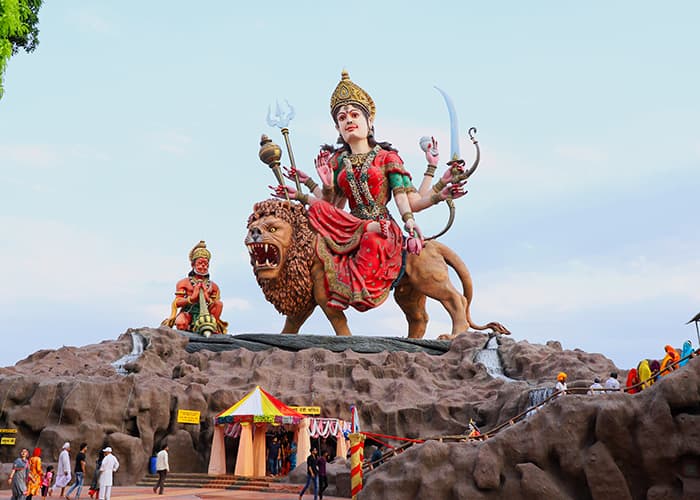 why-devotees-visit-maa-vaishno-devi-dham-in-vrindavan