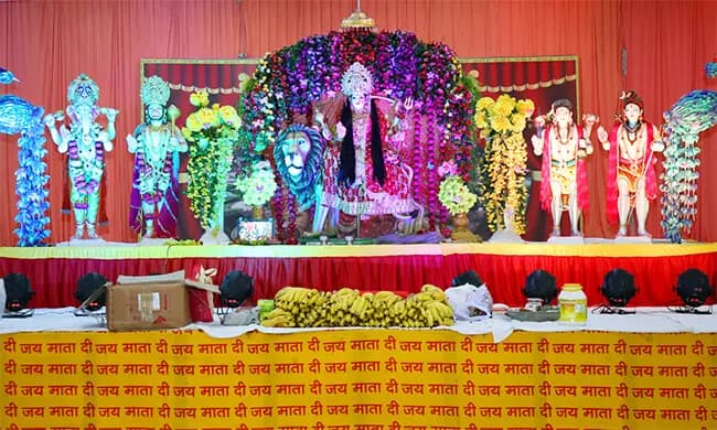 Maa Vaishno Devi Jagran Sthal at Chaar Dham Temple Vrindavan for devotional programs.