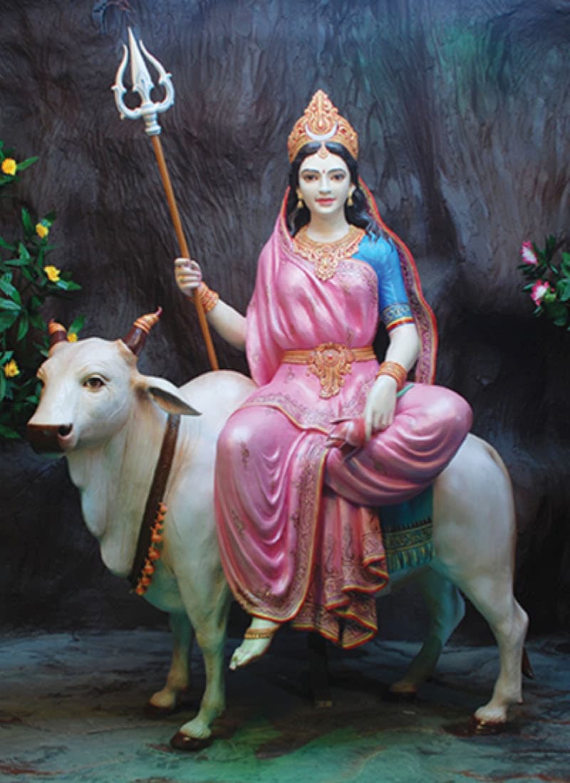 Visit the most famous Temple of Maa Shailputri located at Vrindavan's Chaar Dham