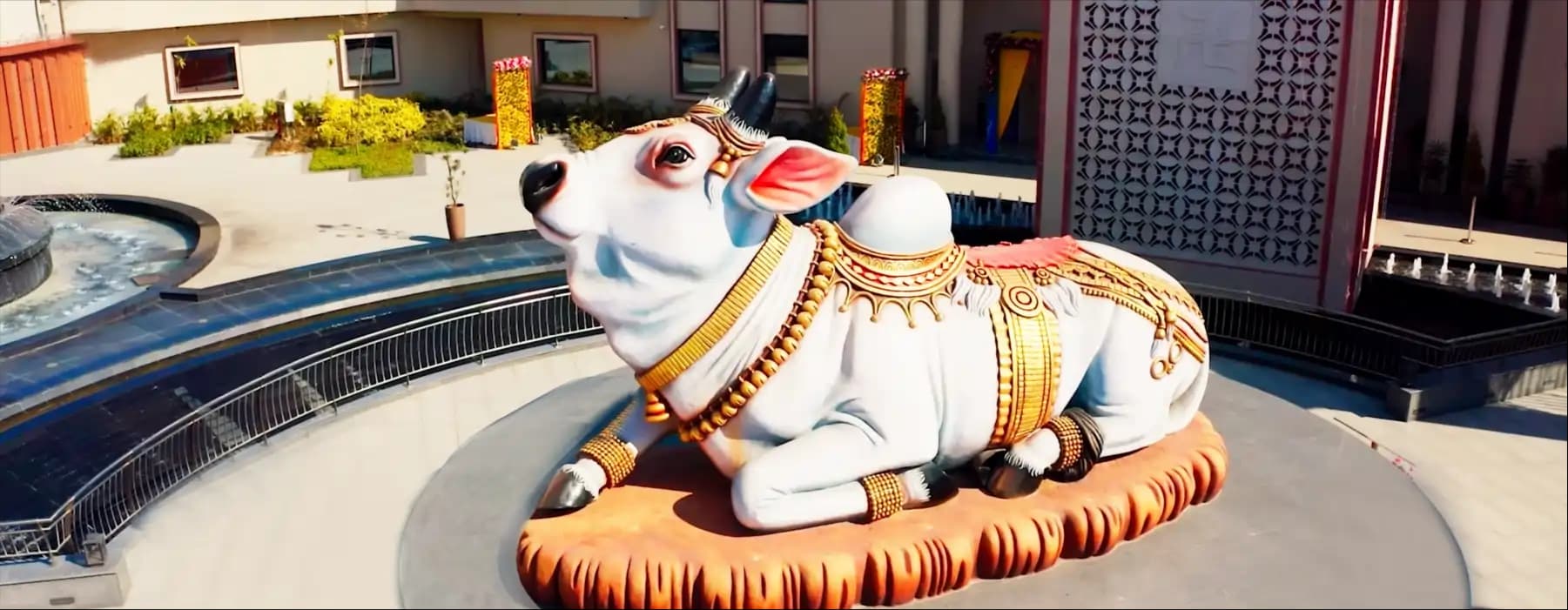 Pictures of the Nandi idol at Chaardham Temple in Vrindavan