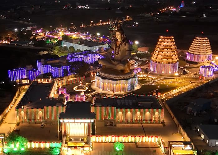 chaar-dham-temple-of-vrindavan