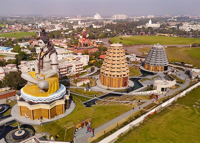 best-way-to-reach-chaar-dham-temple-vrindavan