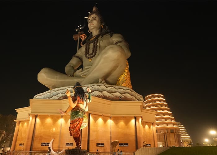 exploring-chaar-dham-temple-inspires-modern-day-devotees