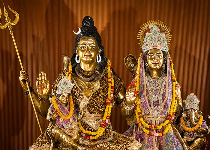 spiritual-significance-of-shiv-dham-in-chaar-dham-vrindavan